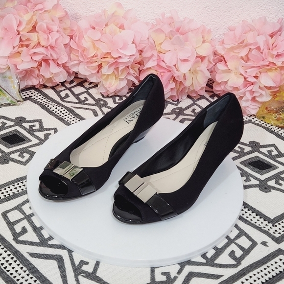 Alfani Step Flex Black Peep Toe Wedges 5.5M - Picture 2 of 12